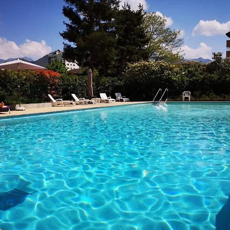 Апартаменти Mont Royal Balcon Et Piscine Аннесі Екстер'єр фото